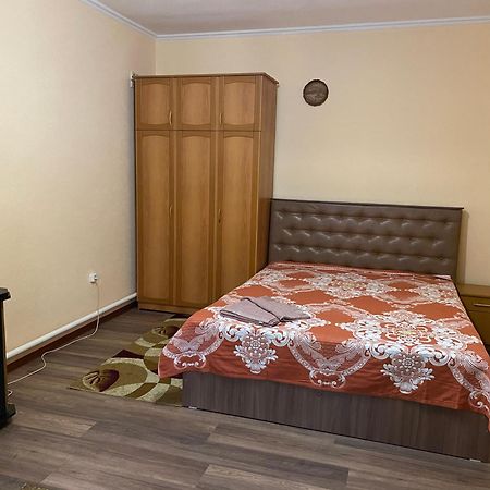 Отель Гостевой Дом VIP Ош Экстерьер фото
